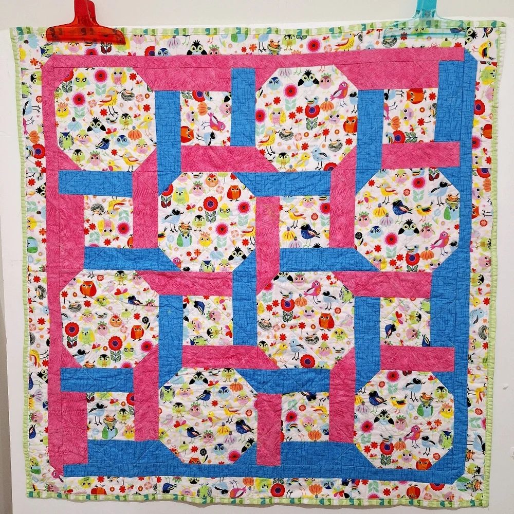 Mainline Quilters patchwork baby quilt blanket 🤍Size 37x37